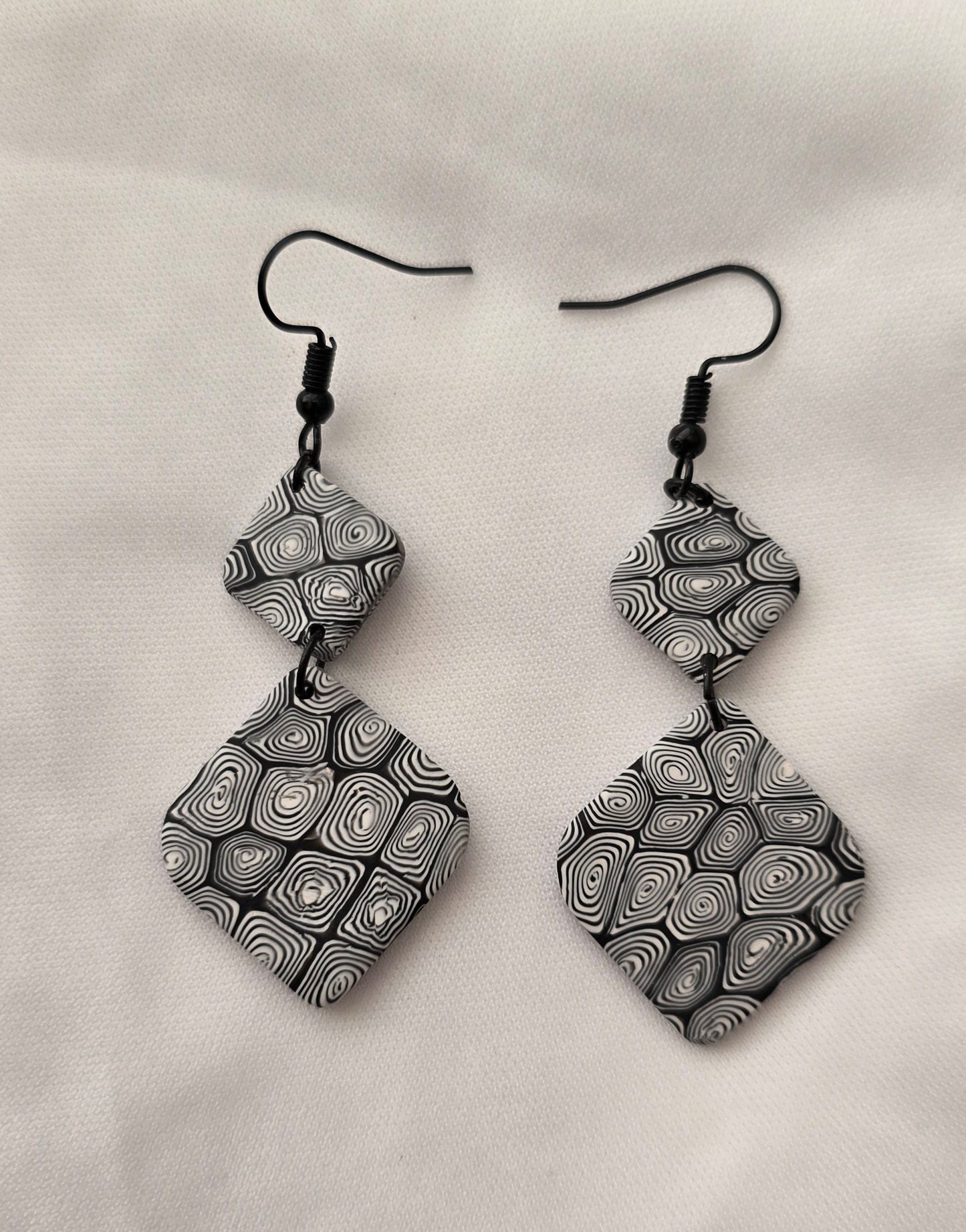 Black and White Swirl Earrings, Style 1