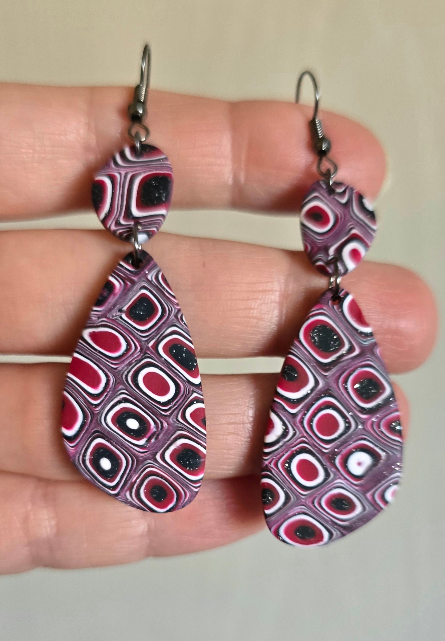 Shimmery Red and Black Circle Dangle Earrings