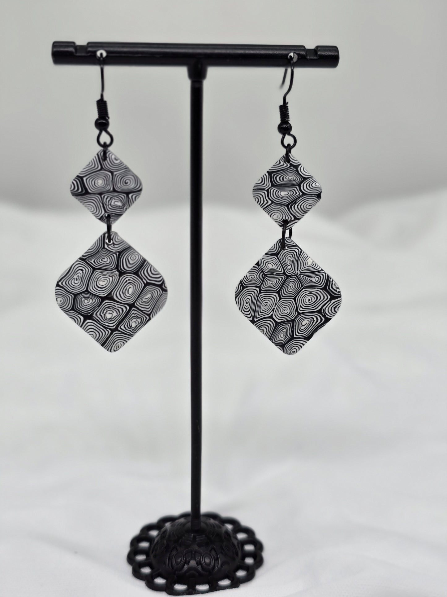 Black and White Swirl Earrings, Style 1