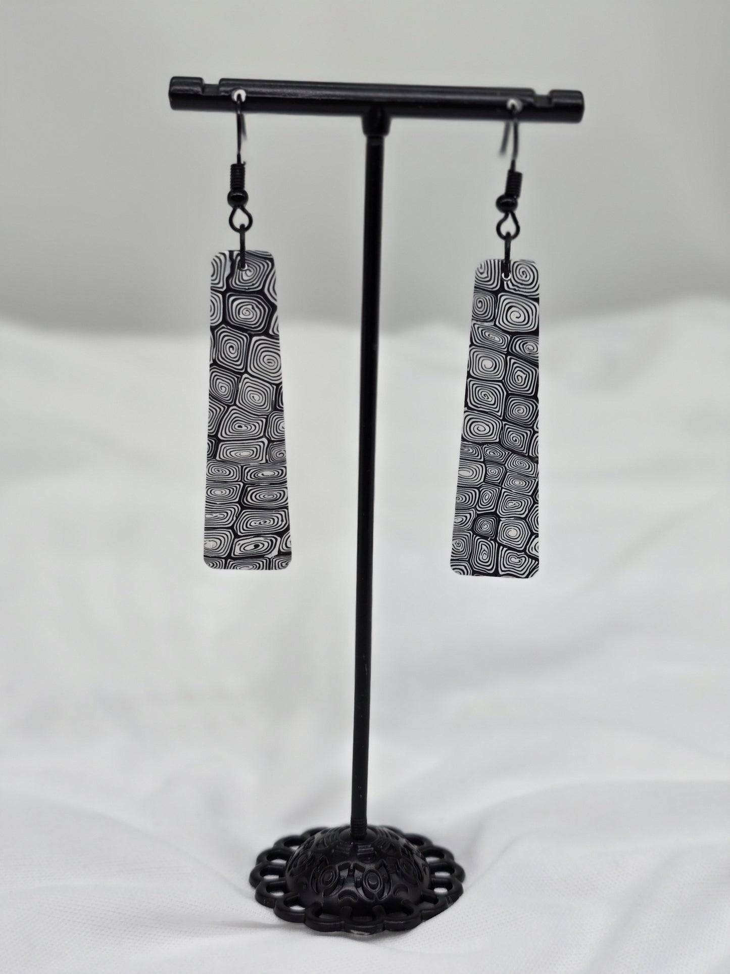 Black and White Swirl Earrings, Style 2