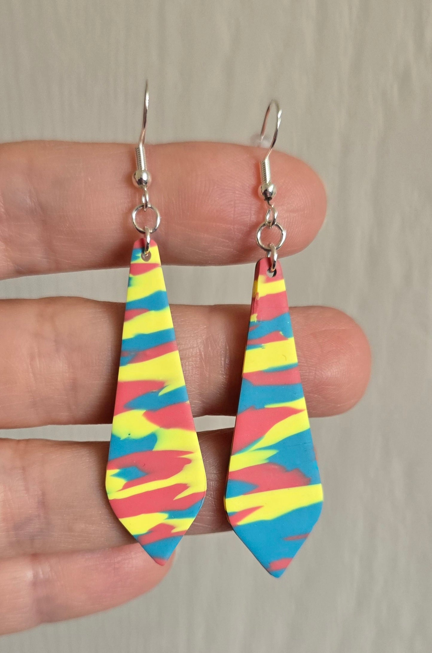 The 80's Dangle Earrings